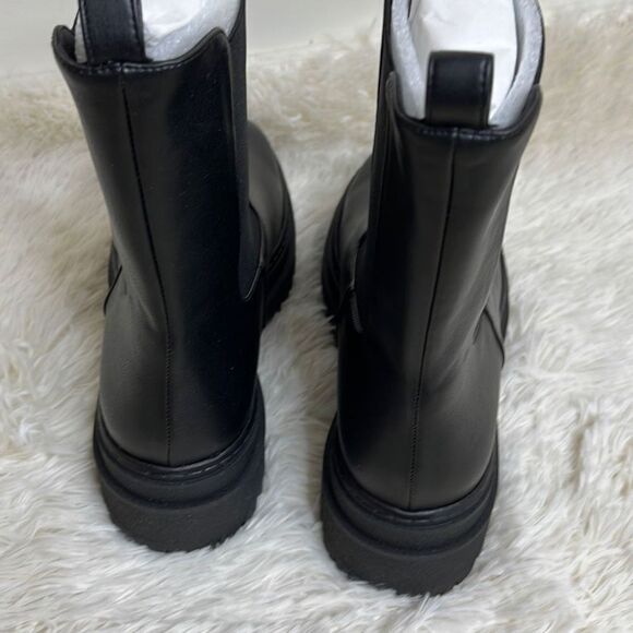 Good American Chelsea Black Leather Pull on Platform Boots New Size 12 - Picture 4 of 8
